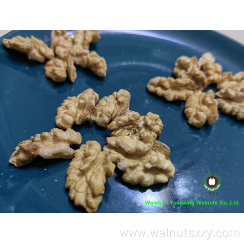 Natural Chinese Walnut kernels Light Quarters